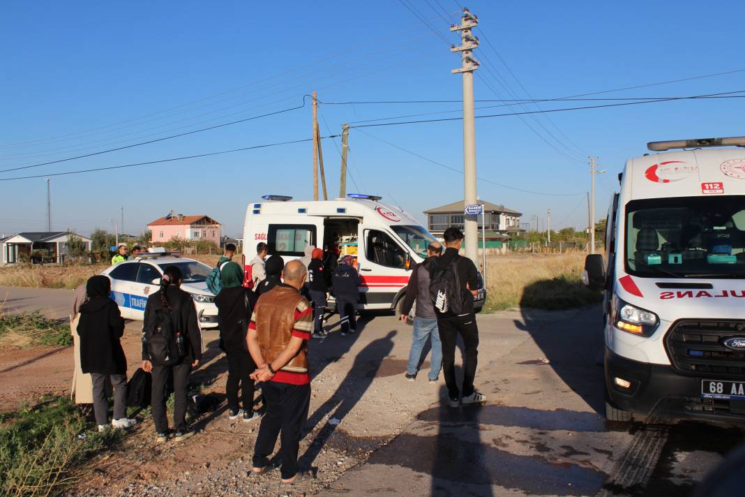 Aksaray’da öğrenci servisi ile TIR çarpıştı! Çok sayıda yaralı var 6